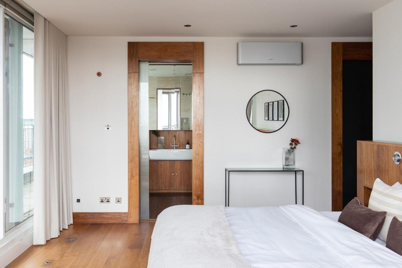 The Canary Wharf Secret - Glamorous 3Bdr Flat With Terrace And Parking Apartment London Exterior photo